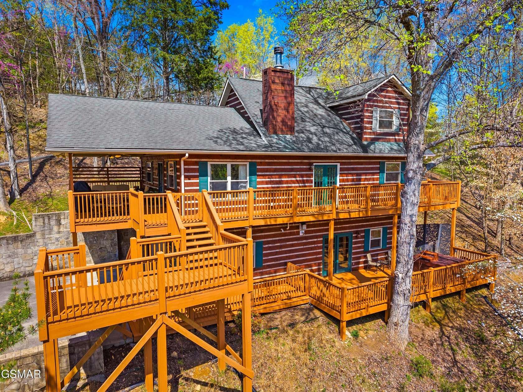 1.82 Acres of Land with Home for Sale in Dandridge, Tennessee
