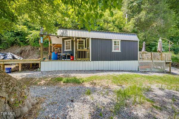 1.83 Acres of Improved Residential Land for Sale in Duffield, Virginia