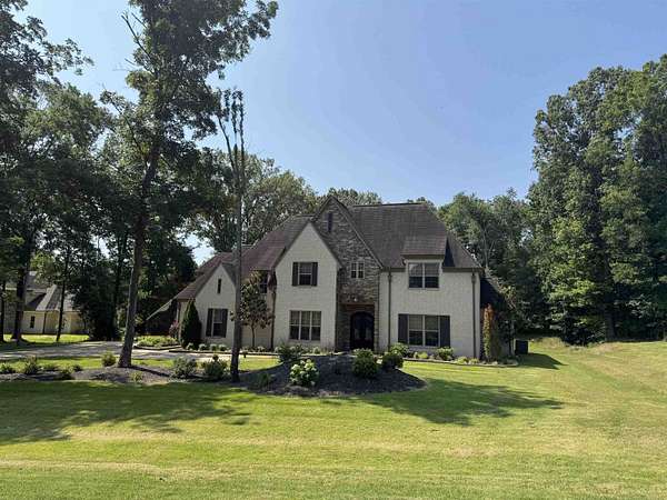 2 Acres of Land with Home for Sale in Cordova, Tennessee