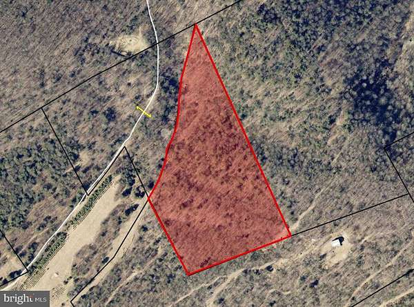 13.9 Acres of Recreational Land for Sale in Mifflintown, Pennsylvania