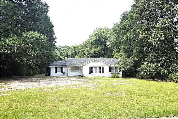 1.51 Acres of Land with Home for Sale in Mobile, Alabama