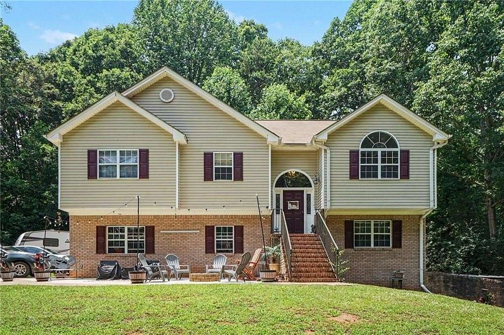 3.66 Acres of Land with Home for Sale in Jefferson, Georgia