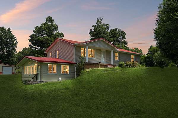 4.1 Acres of Land with Home for Sale in Clarksville, Tennessee