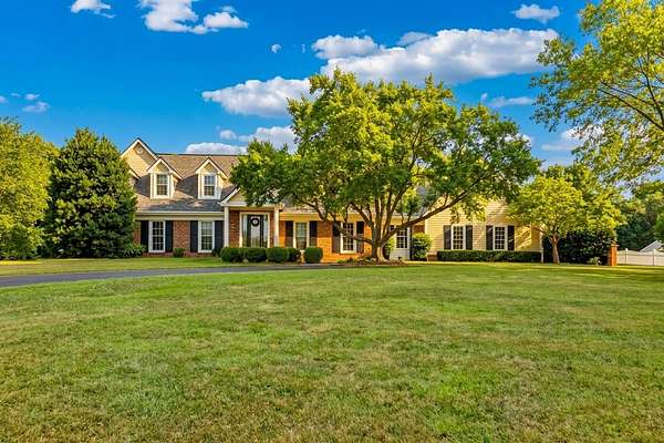 1.8 Acres of Land with Home for Sale in Clarksville, Tennessee