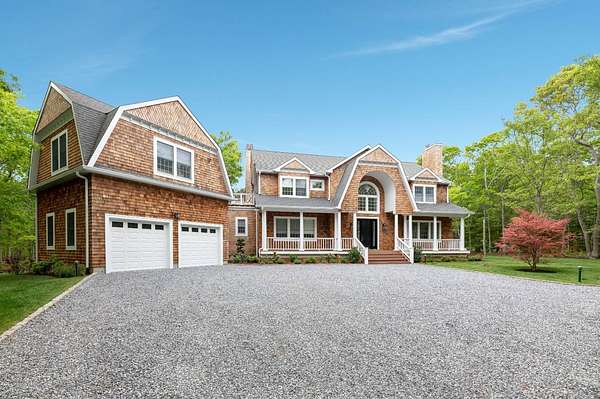 4.2 Acres of Land with Home for Lease in Southampton, New York