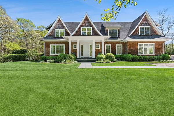 2 Acres of Land with Home for Lease in Southampton, New York