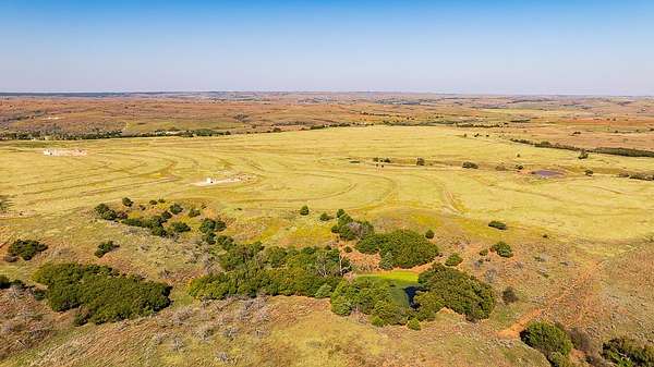 161 Acres of Agricultural Land for Sale in Mooreland, Oklahoma