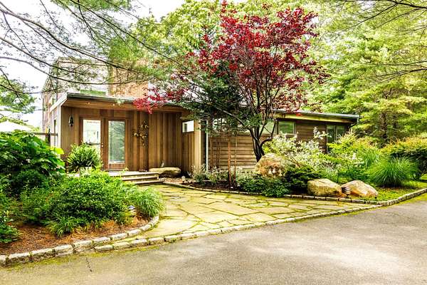 2.7 Acres of Land with Home for Lease in East Hampton, New York