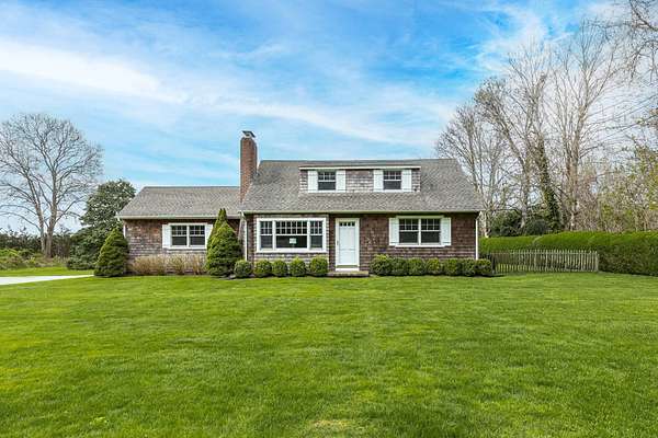 1.5 Acres of Land with Home for Lease in Wainscott, New York