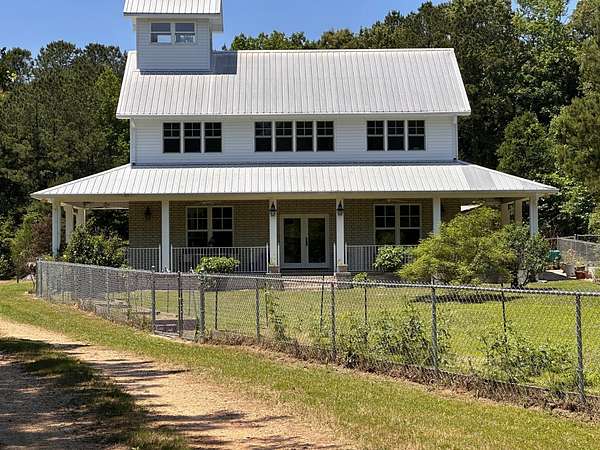 39.5 Acres of Land with Home for Sale in Emerson, Arkansas