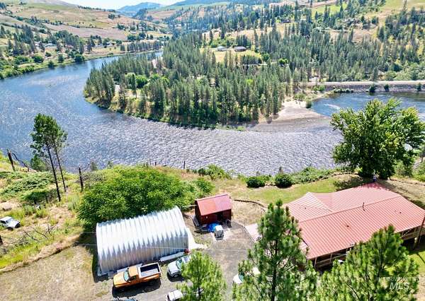 5.3 Acres of Land with Home for Sale in Lenore, Idaho
