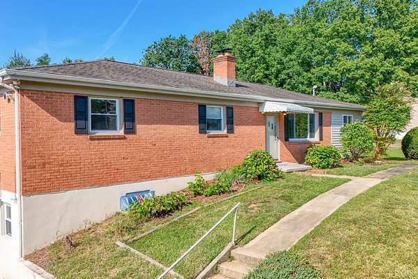 1.56 Acres of Land with Home for Sale in Lynchburg, Virginia