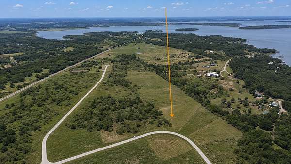 1.62 Acres of Residential Land for Sale in Corsicana, Texas