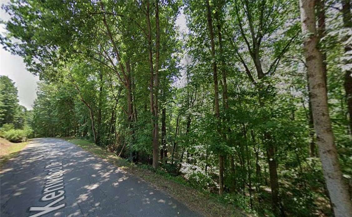 0.31 Acres of Residential Land for Sale in Westminster, South Carolina