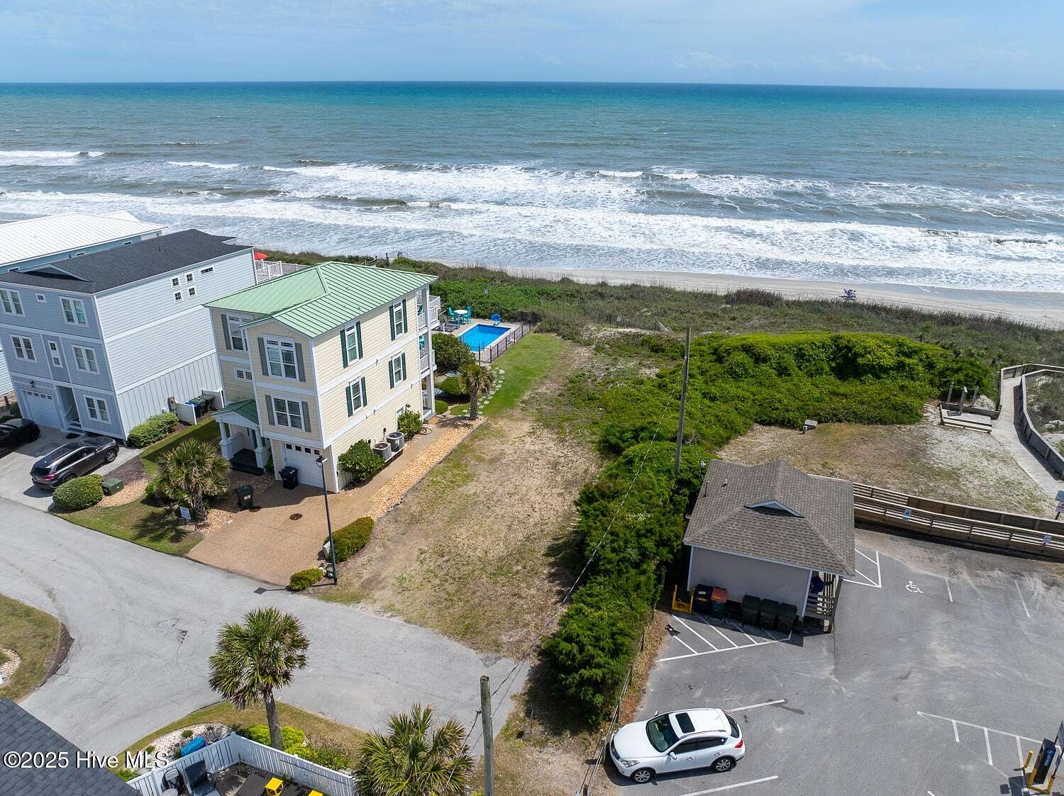 0.24 Acres of Residential Land for Sale in Pine Knoll Shores, North Carolina