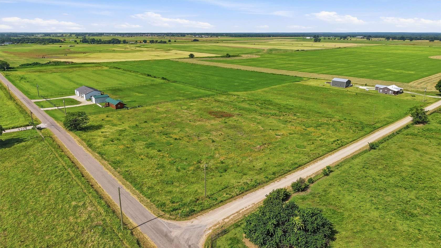 1 Acre of Residential Land for Sale in Collinsville, Texas