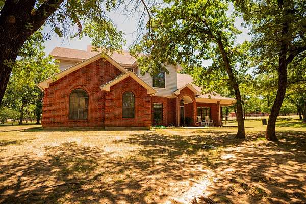 2.5 Acres of Land with Home for Sale in Decatur, Texas