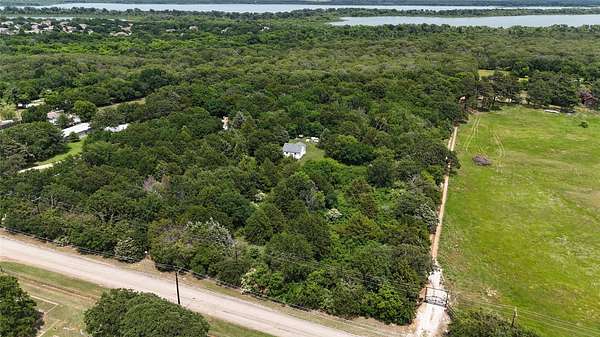 12.3 Acres of Land with Home for Sale in Denton, Texas