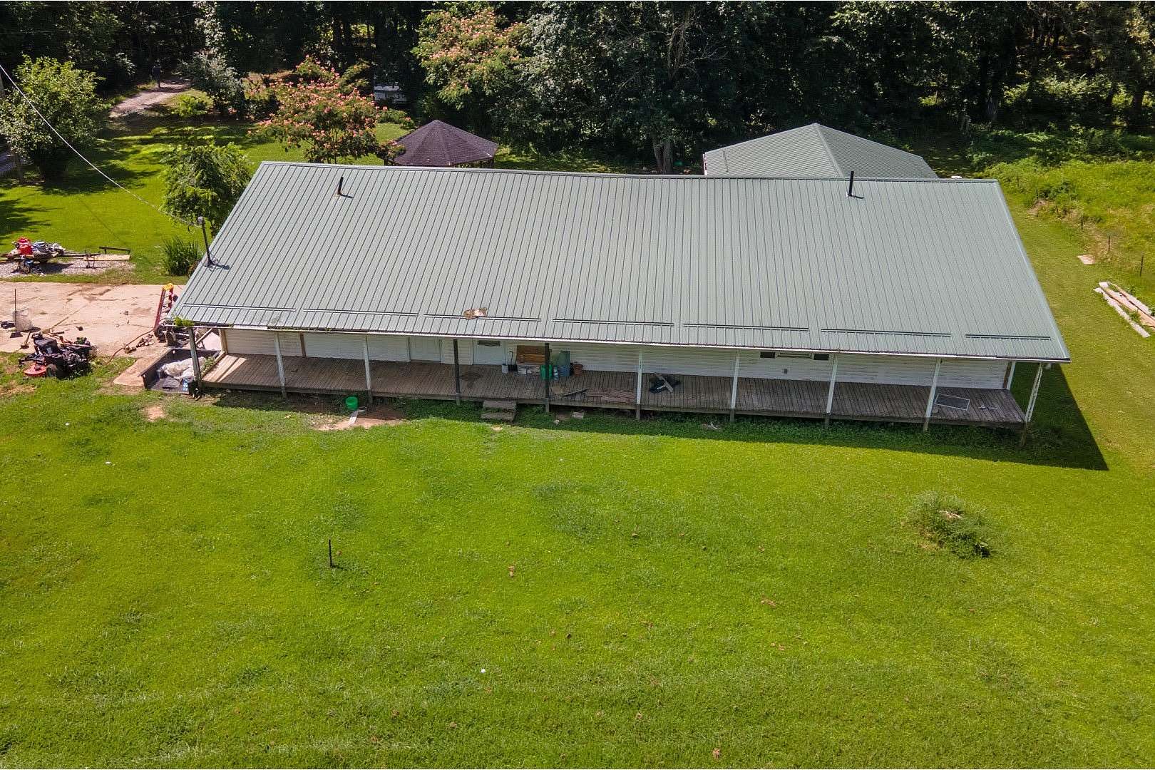 11.7 Acres of Land with Home for Sale in Marion, Illinois