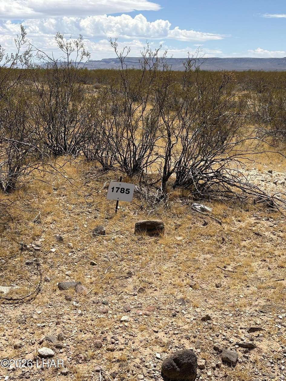 2.25 Acres of Land for Sale in Golden Valley, Arizona