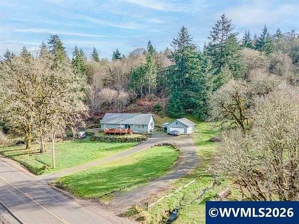 21 Acres of Land with Home for Sale in Lebanon, Oregon