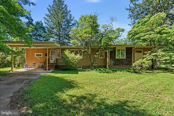 12.3 Acres of Land with Home for Sale in Brookeville, Maryland