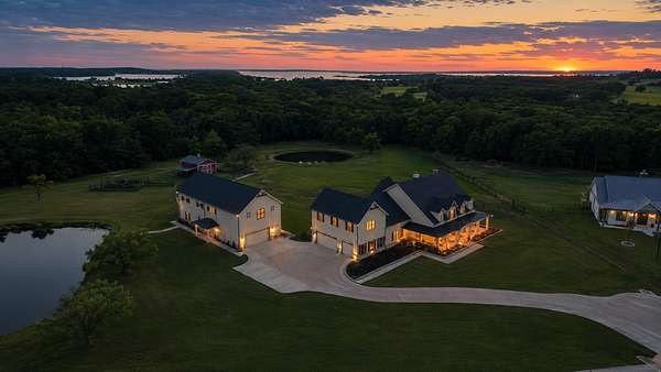 8 Acres of Land with Home for Sale in Pilot Point, Texas
