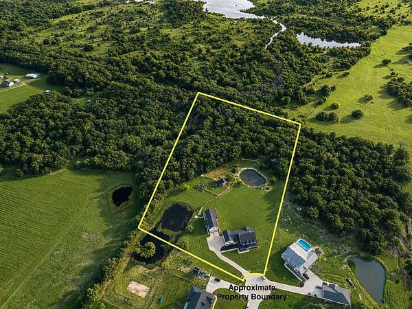 8 Acres of Land with Home for Sale in Pilot Point, Texas