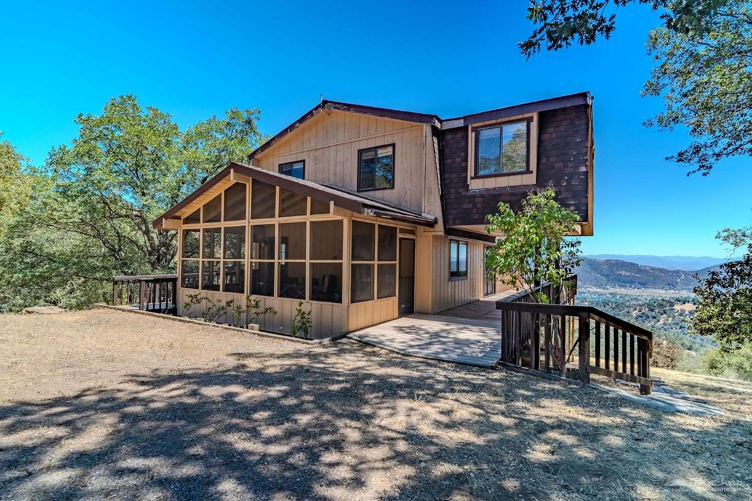 5.27 Acres of Land with Home for Sale in Tehachapi, California