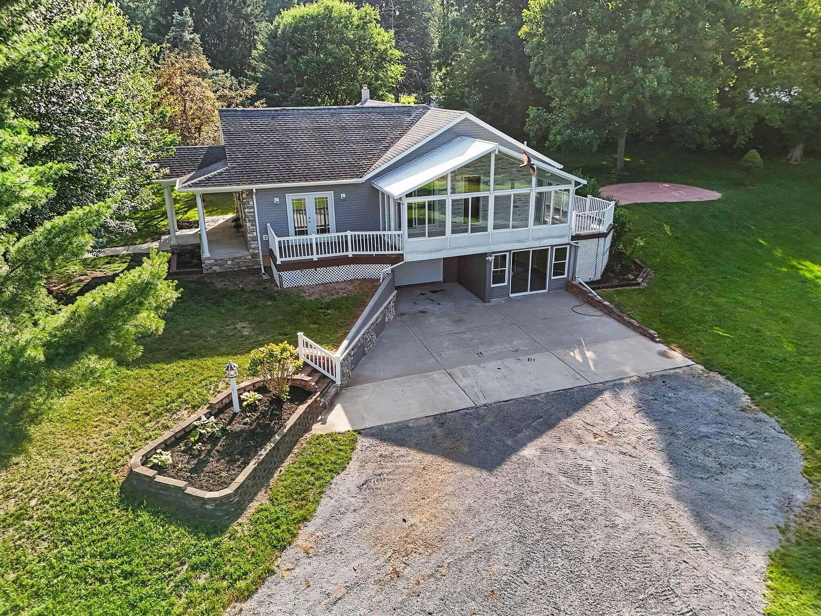 2.5 Acres of Land with Home for Sale in Colon, Michigan