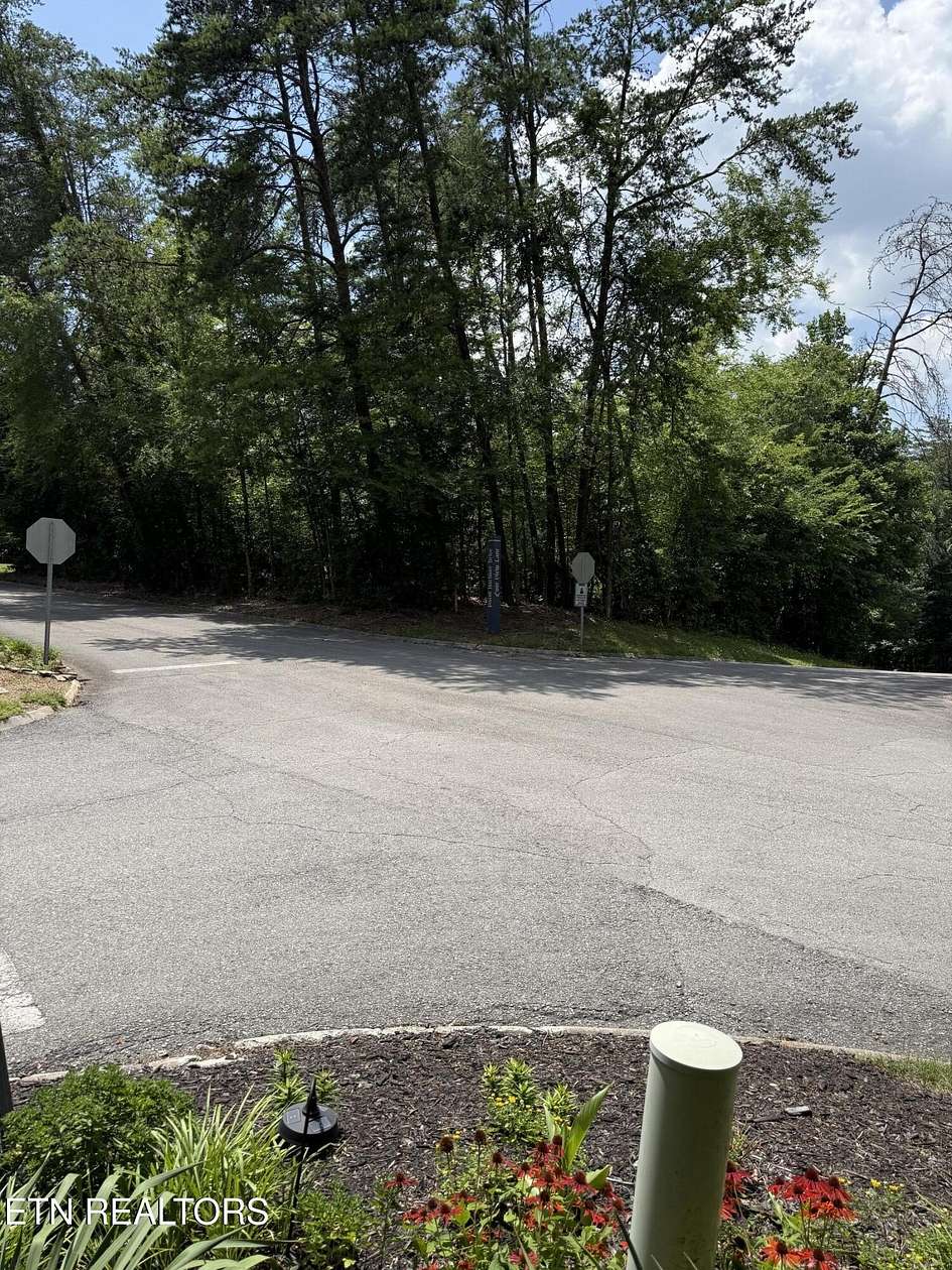 0.91 Acres of Residential Land for Sale in Lenoir City, Tennessee