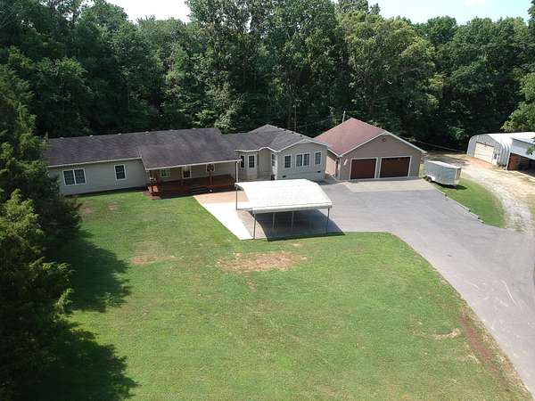 3.4 Acres of Land with Home for Sale in Springfield, Tennessee