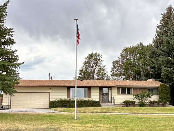 3 Acres of Land with Home for Sale in American Falls, Idaho