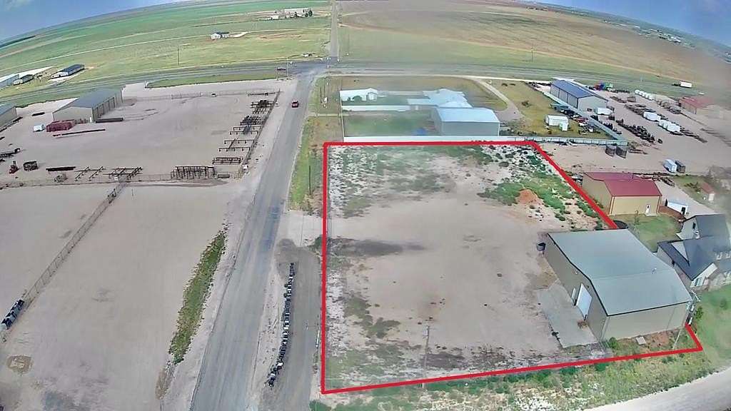 2 Acres of Commercial Land for Sale in Seminole, Texas