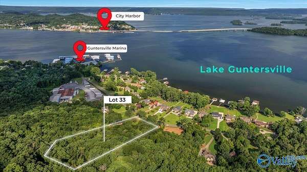 7.33 Acres of Residential Land for Sale in Guntersville, Alabama