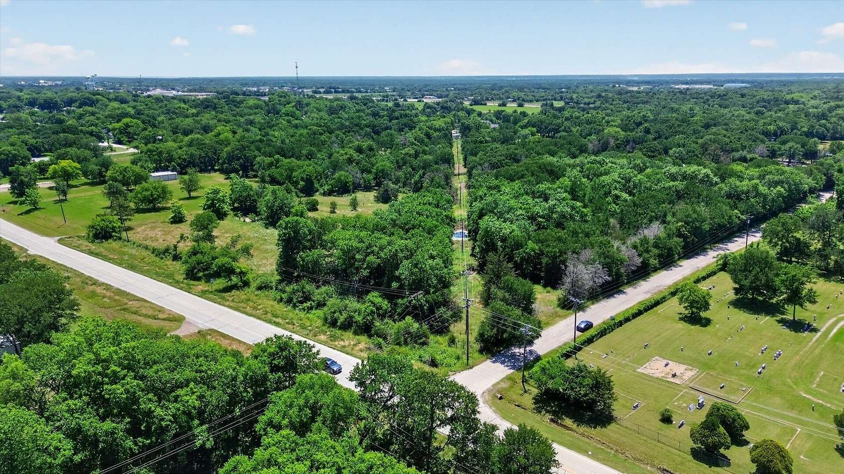 4 Acres of Mixed-Use Land for Sale in Quinlan, Texas