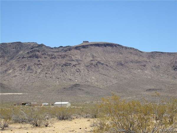 10 Acres of Land for Sale in Golden Valley, Arizona