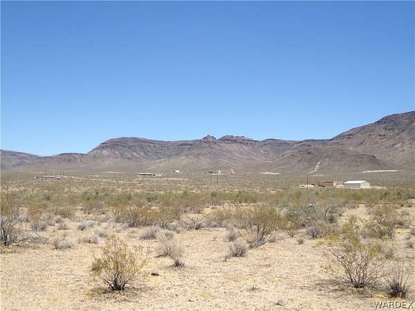 10 Acres of Land for Sale in Golden Valley, Arizona
