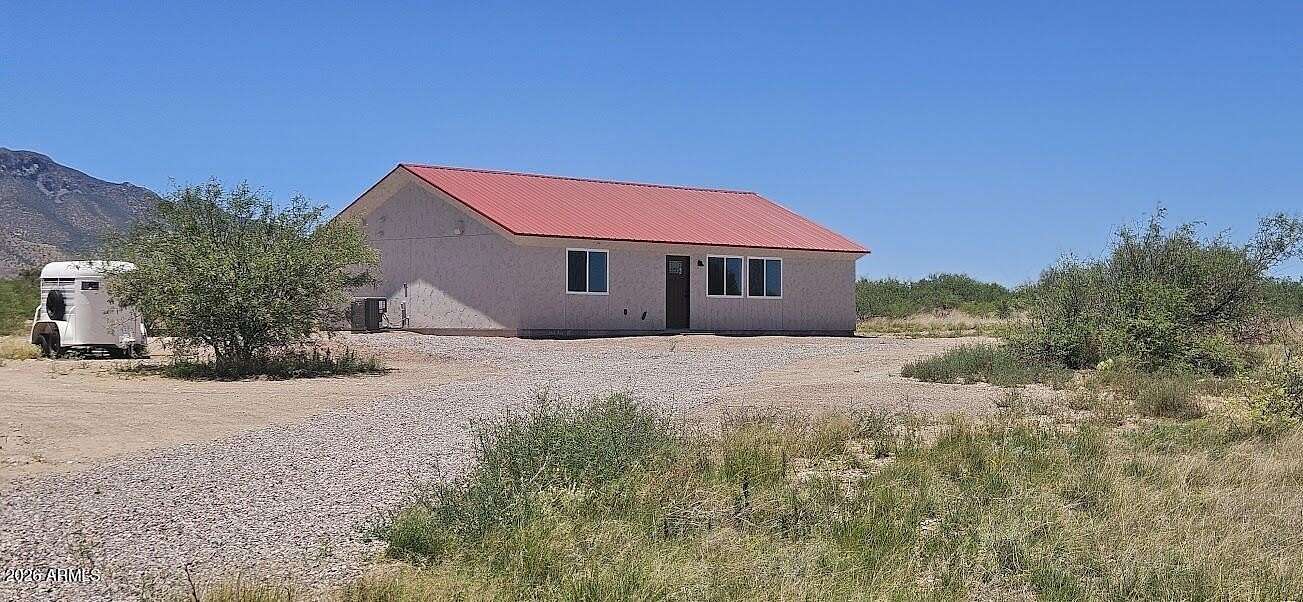 8 Acres of Land with Home for Sale in Hereford, Arizona