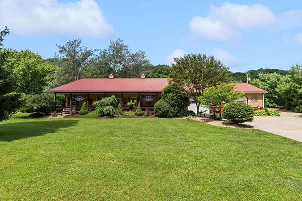 8 Acres of Land with Home for Sale in Laurelville, Ohio