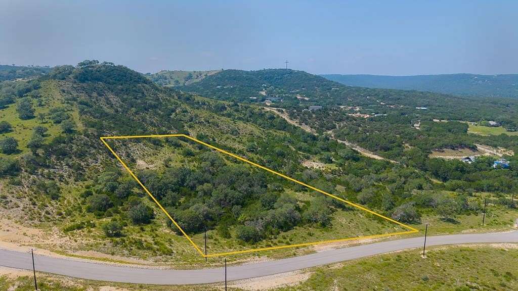 5 Acres of Residential Land for Sale in Pipe Creek, Texas