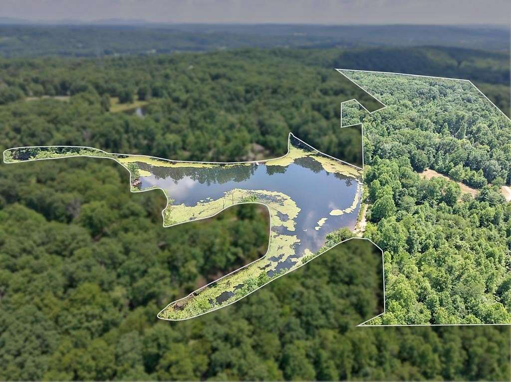 36 Acres of Land for Sale in Crossville, Tennessee
