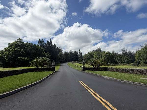 1 Acre of Residential Land for Sale in Kailua-Kona, Hawaii