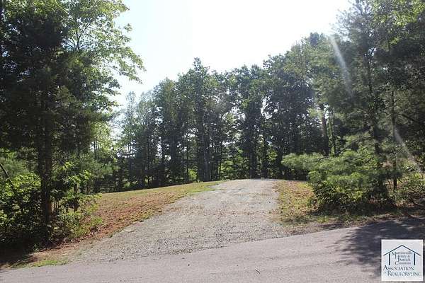 1 Acre of Residential Land for Sale in Henry, Virginia
