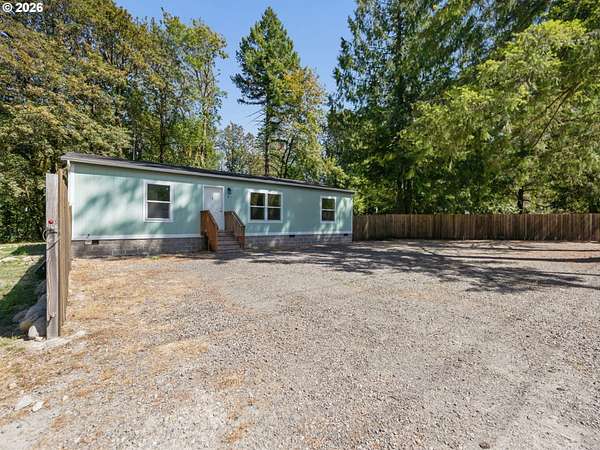 5.12 Acres of Land with Home for Sale in Brightwood, Oregon