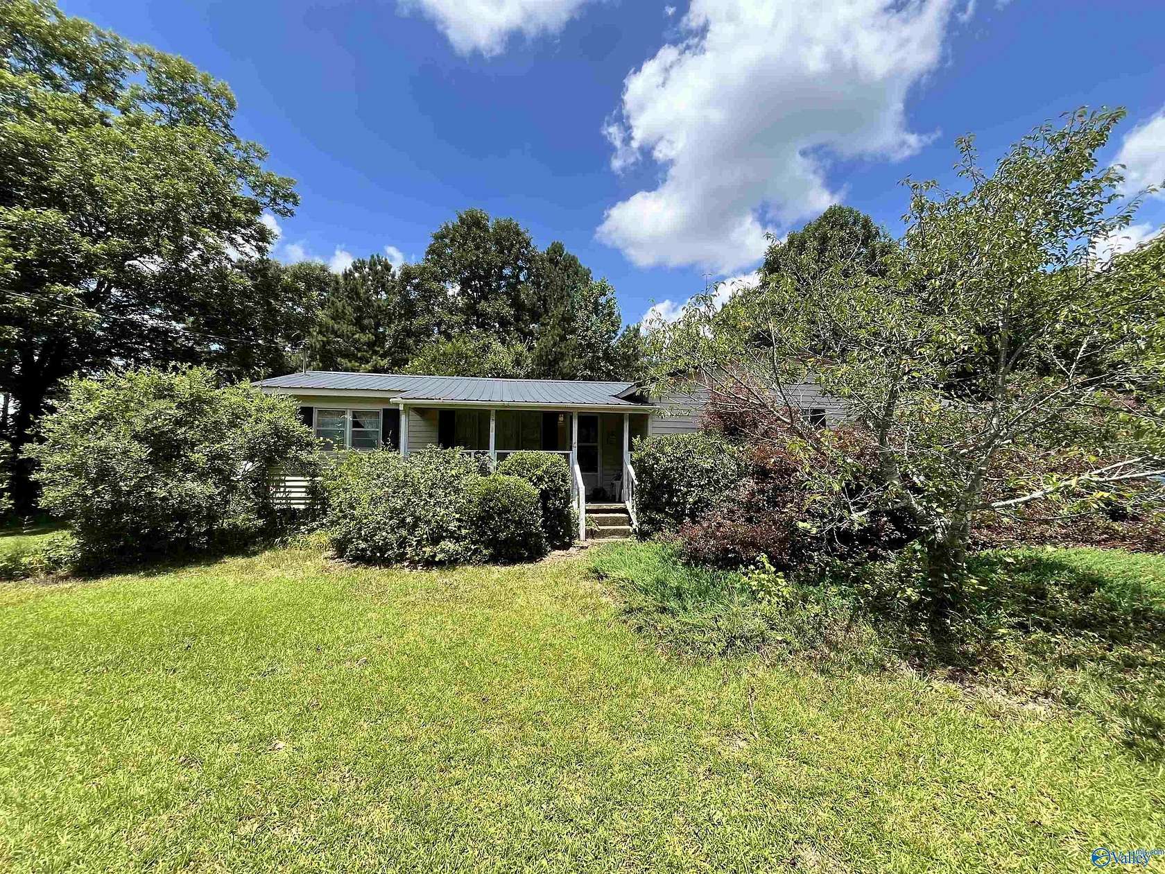 7.6 Acres of Land with Home for Sale in Gadsden, Alabama