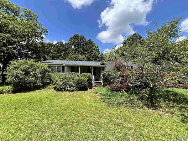 7.6 Acres of Land with Home for Sale in Gadsden, Alabama