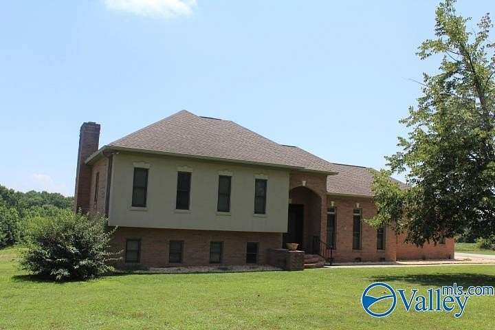 1.5 Acres of Land with Home for Sale in Arab, Alabama