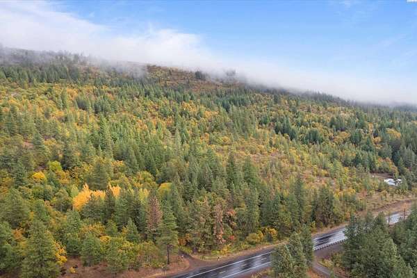 20 Acres of Recreational & Residential Land for Sale in Goldendale, Washington
