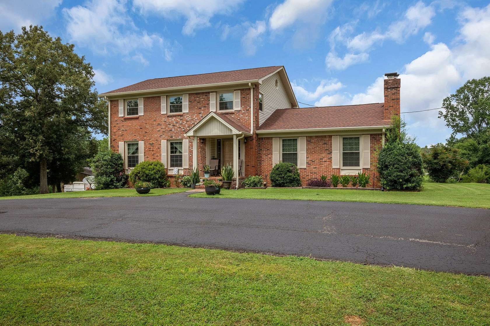 2.34 Acres of Land with Home for Sale in Charlotte, Tennessee